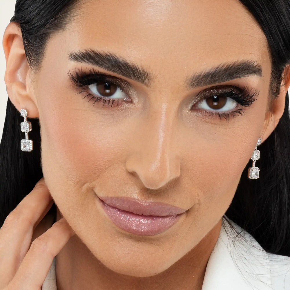 SREBRNE NAUŠNICE ELEGANT AMELIA