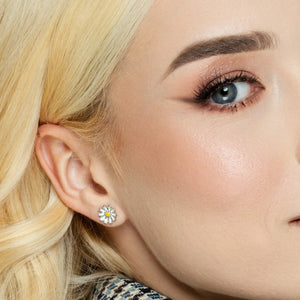 SREBRNE NAUŠNICE FLOWER DEMI